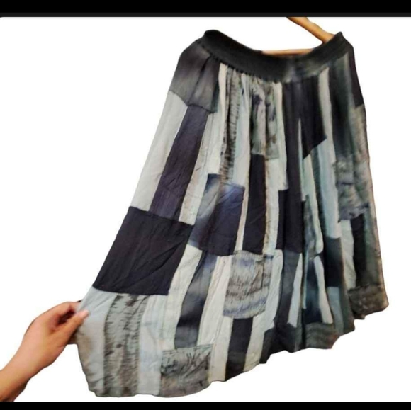 Zizi Rayon Blue ColourBlock Boho Skirt with Pockets - Picture 2 of 5